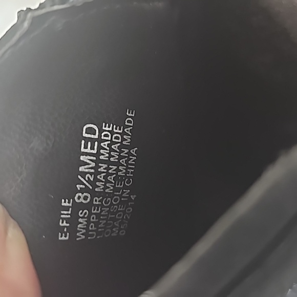 Unlisted E-File black high heel ankle booties 3 buttons side elastic  8 1/2 Med - Picture 10 of 10